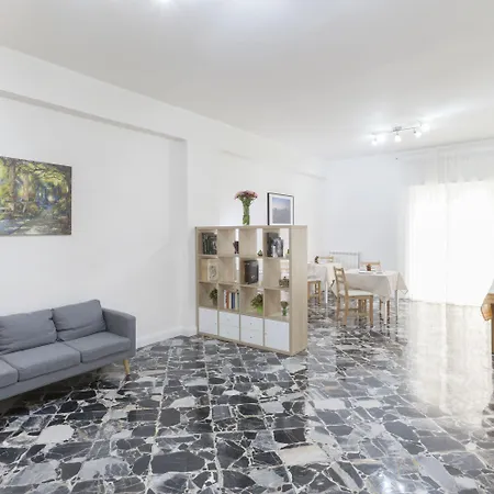 فندق مبيت وإفطار Coffee And بومبيي