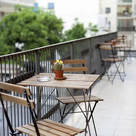 住宿加早餐酒店 Coffee And 3*