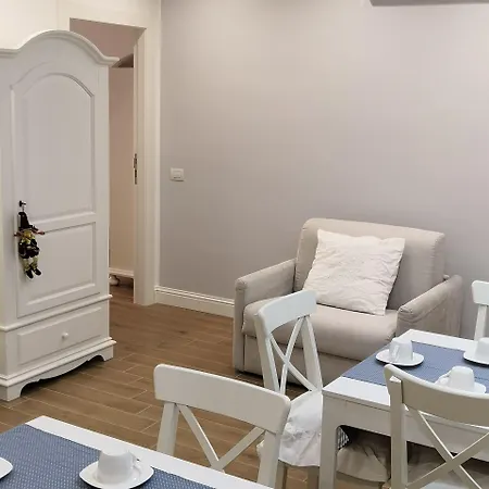 فندق مبيت وإفطار Coffee And بومبيي