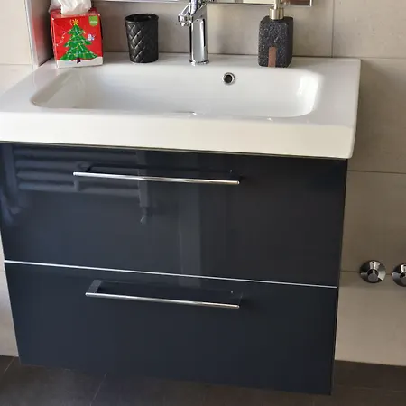 Coffee And فندق مبيت وإفطار بومبيي