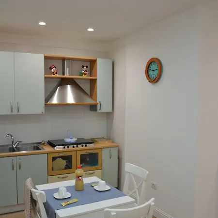 Coffee And 3* بومبيي