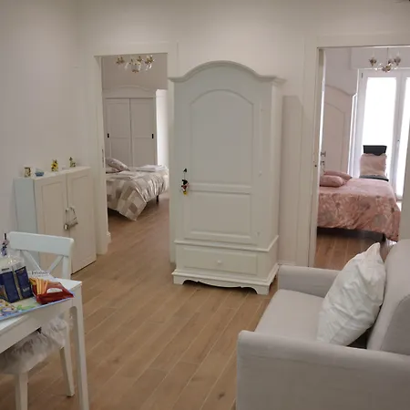 فندق مبيت وإفطار Coffee And 3*