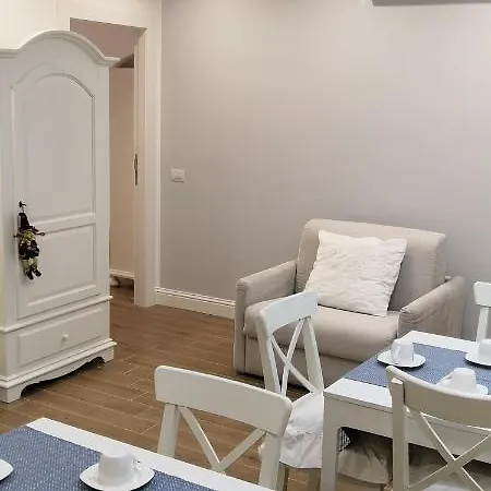 Coffee And فندق مبيت وإفطار