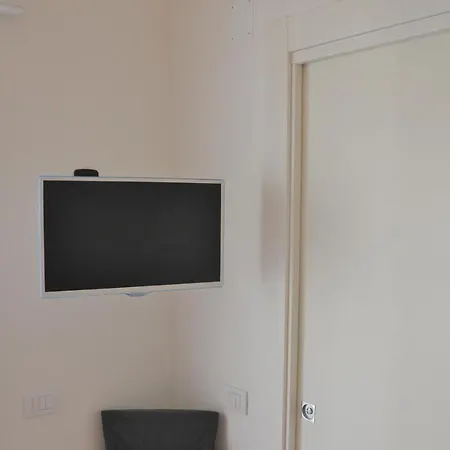 Coffee And فندق مبيت وإفطار