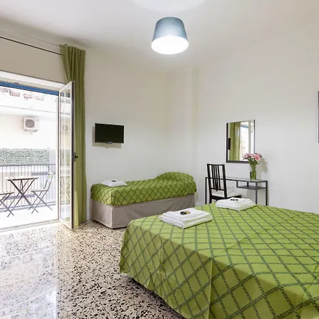 Coffee And 住宿加早餐酒店 3*