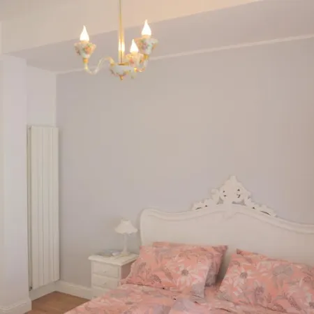 Coffee And Bed & Breakfast 3*